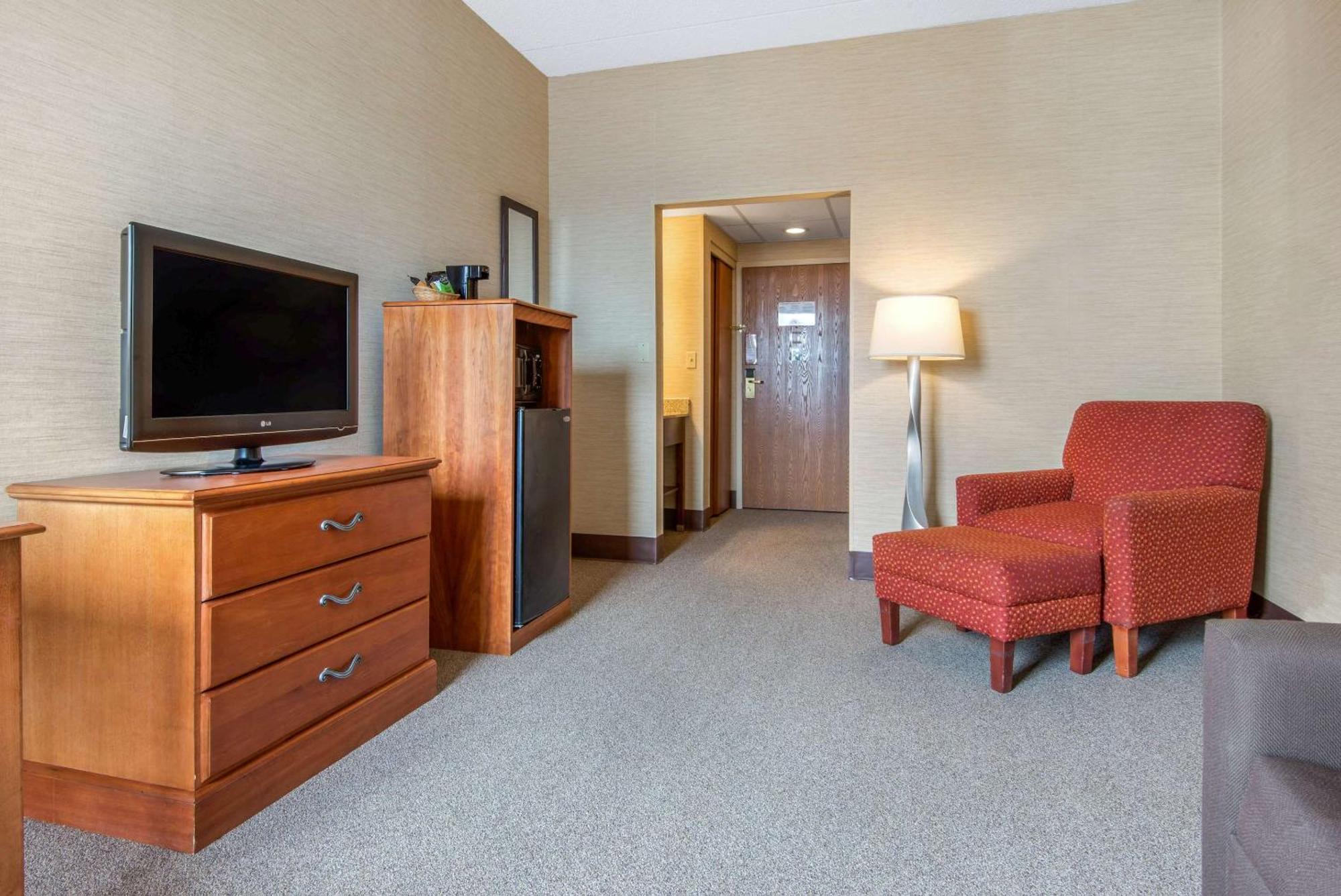 Quality Inn & Suites Mansfield Kültér fotó
