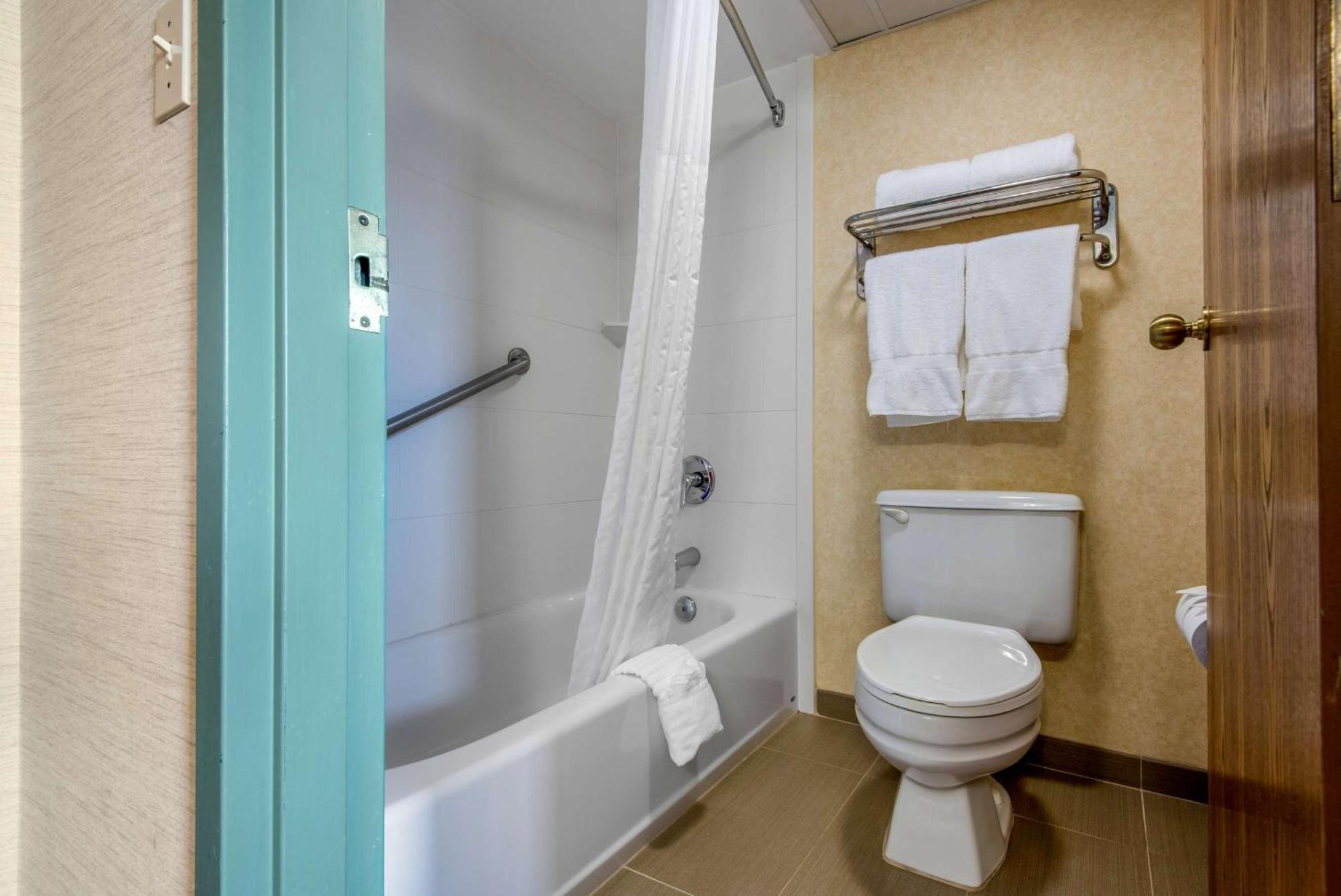 Quality Inn & Suites Mansfield Kültér fotó